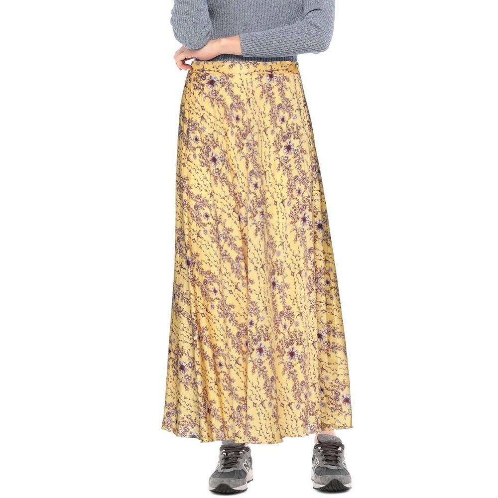 Sandro skirt perfect condition!